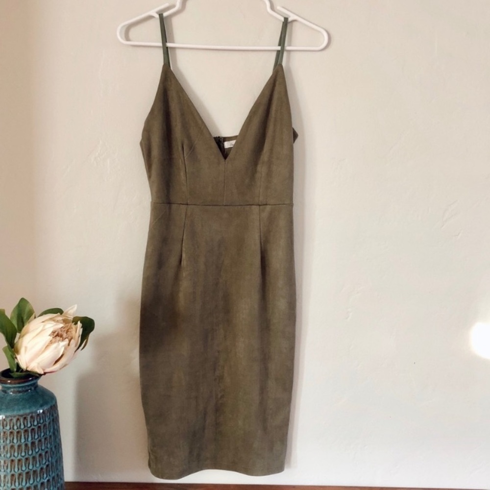 NEVER WORN: Faith in love suede green V-neck dress